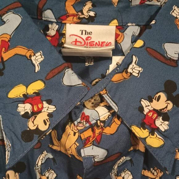 Vintage Disney Store - Mickey Donald Goofy & Pluto - XL - Short Sleeve Button Up - Picture 5 of 7